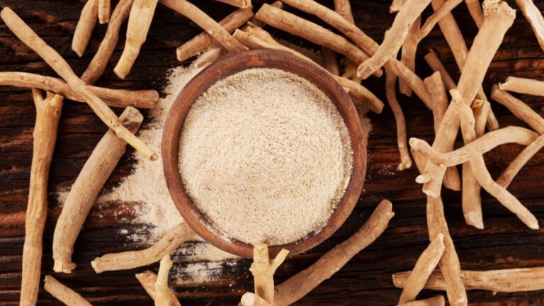 Ashwagandha 8 niesamowitych korzyści dla zdrowia i sylwetki